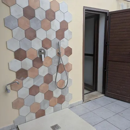 Lentischi House -